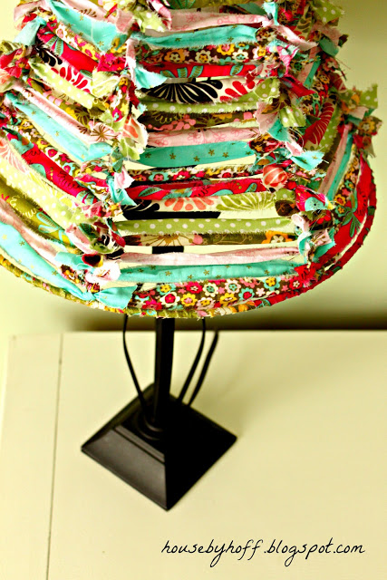 how to make a fabric strip lampshade via housebyhoff.com