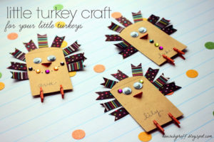A Little Turkey Craft for Your Little Turkeys {Guest Post for eighteen25}