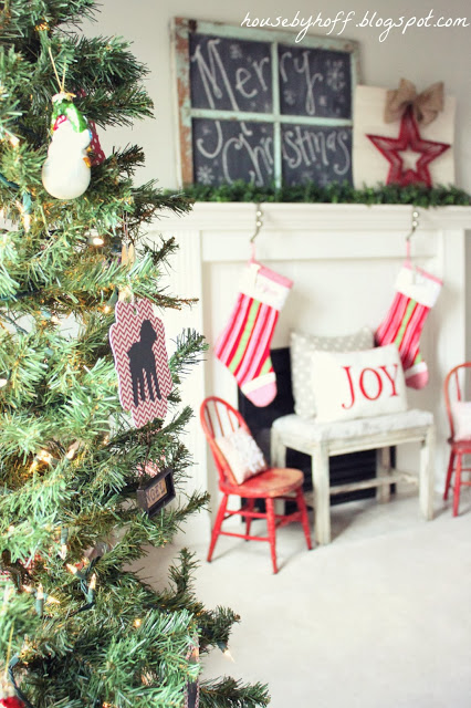 holiday decorating ideas via housebyhoff.com holiday decorating ideas via housebyhoff.com