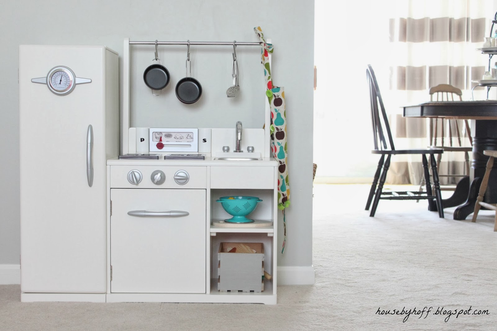 Easy Quick and Cheap Decor Ideas via housebyhoff.com Easy Quick and Cheap Decor Ideas via housebyhoff.com