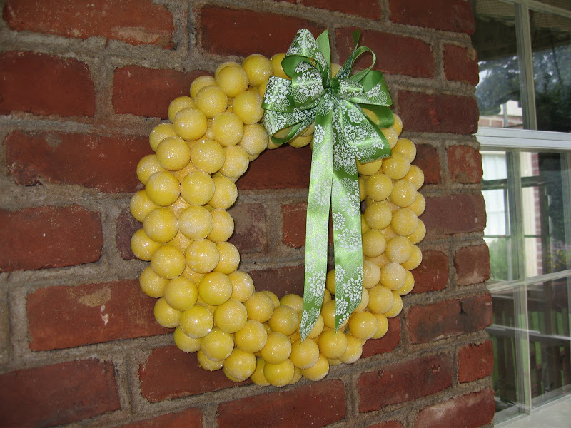 A wreath made of lemons.