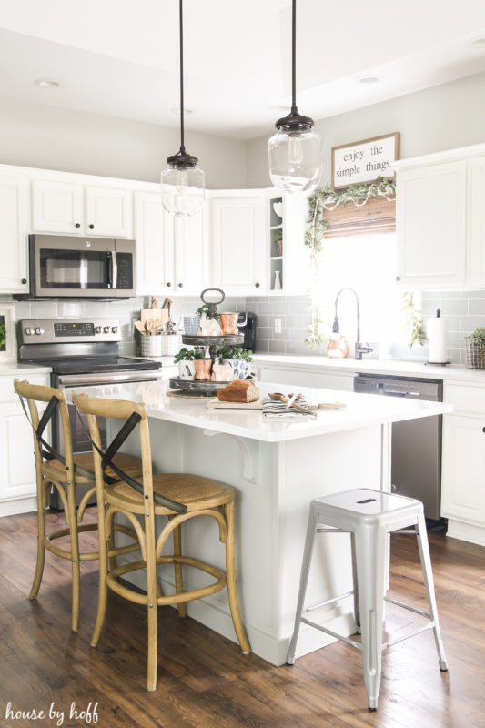 A Simple and Neutral Holiday Kitchen decorated for Christmas.