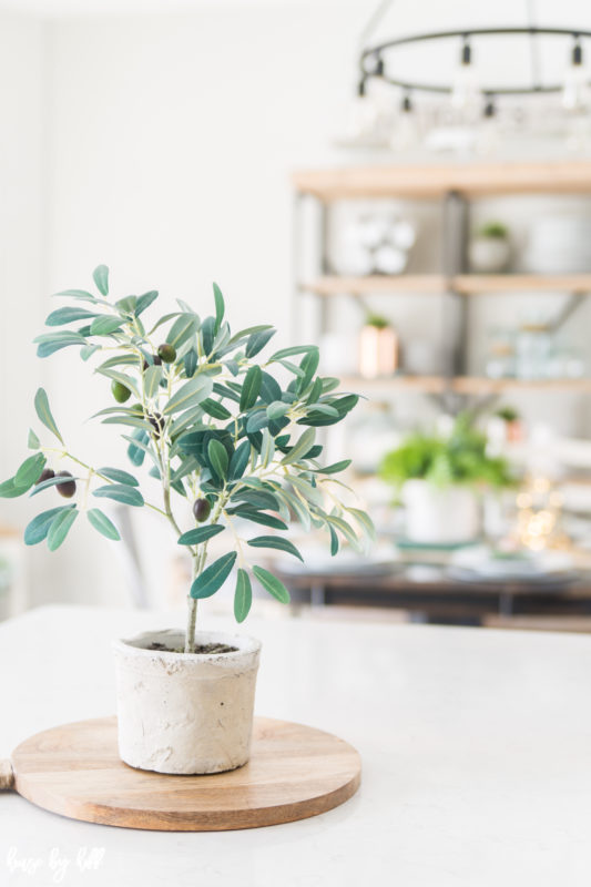 Bright Spring Dining Room and Tablescape